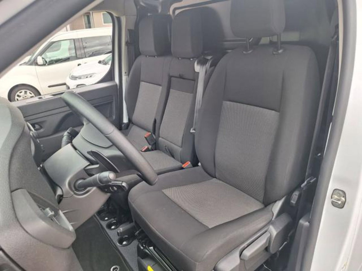 Fiat Scudo Furgone 2.0 BlueHDi 180CV AT8 PL-TN Furgone Lounge (9)