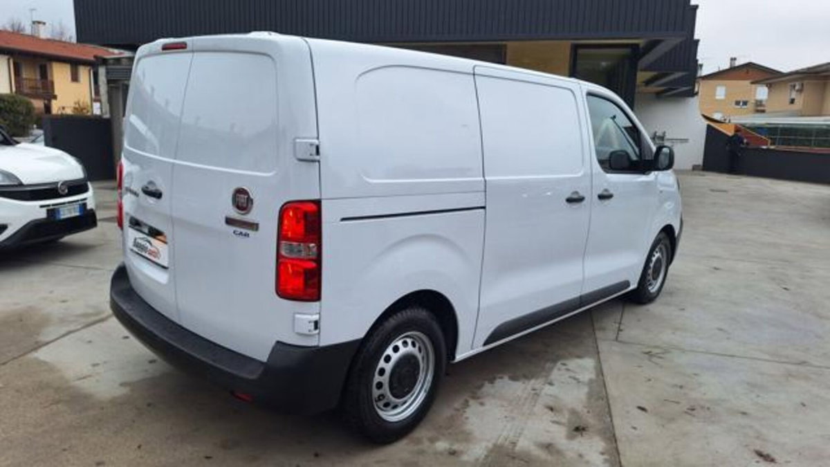 Fiat Scudo Furgone 2.0 BlueHDi 145CV AT8 PL-TN Furgone Lounge (12)