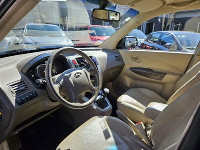 Hyundai Tucson 2.0 CRDi VGT Dynamic (10)