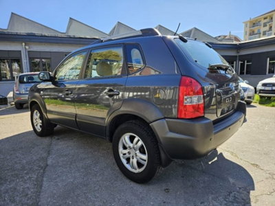 Hyundai Tucson 2.0 CRDi VGT Dynamic (6)