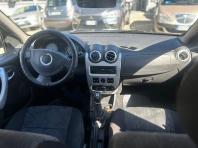 Dacia Sandero 1.4 8V GPL Lauréate (12)