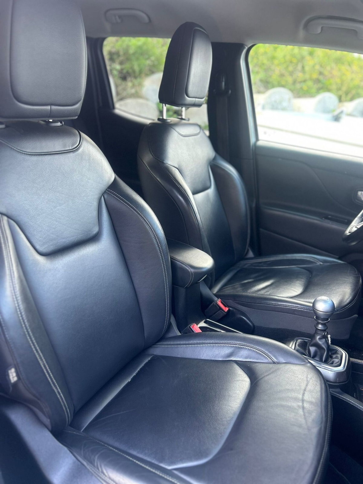 Jeep Renegade 2.0 Mjt 140CV 4WD Active Drive Limited (6)