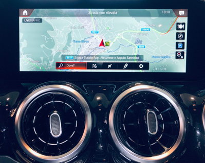 Mercedes-Benz GLA SUV 200 d Automatic Premium (13)