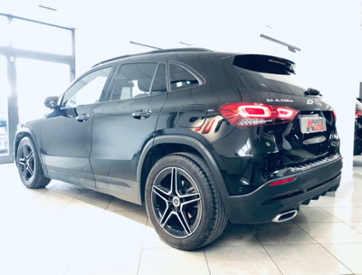 Mercedes-Benz GLA SUV 200 d Automatic Premium (2)