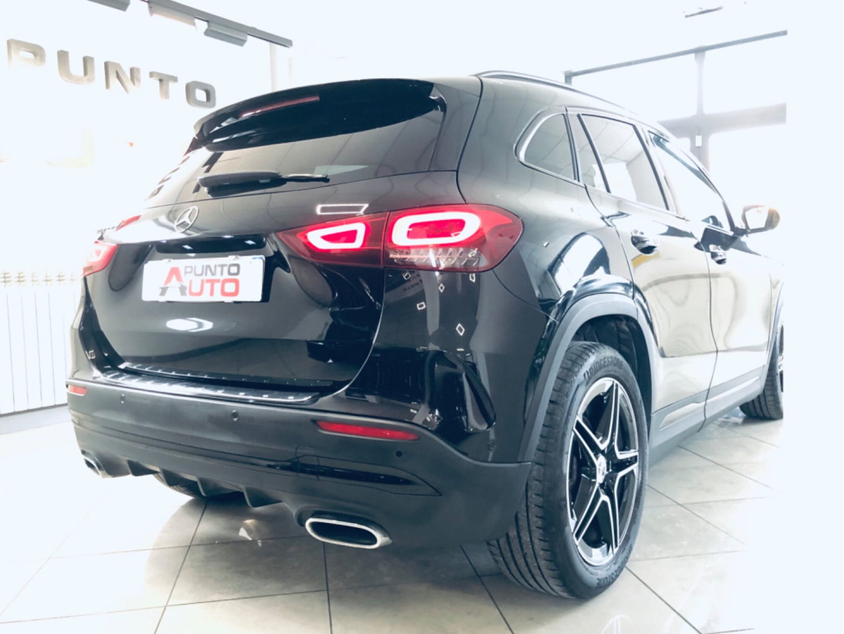 Mercedes-Benz GLA SUV 200 d Automatic Premium (4)