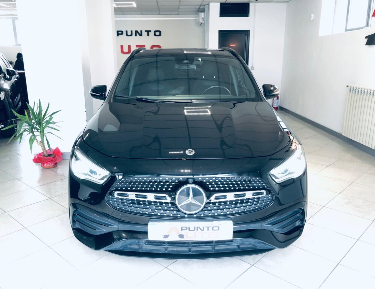 Mercedes-Benz GLA SUV 200 d Automatic Premium (5)