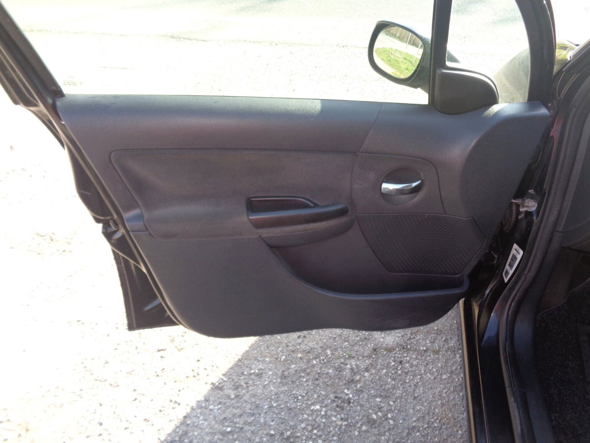 Citroen C3 1.1 airdream Elegance (13)