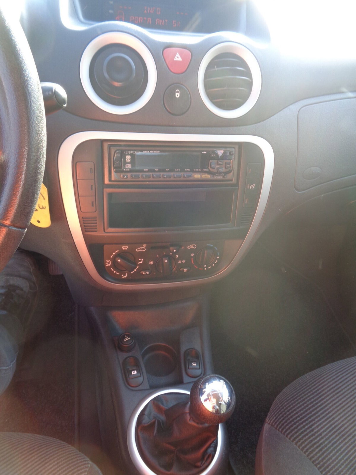 Citroen C3 1.1 airdream Elegance (14)