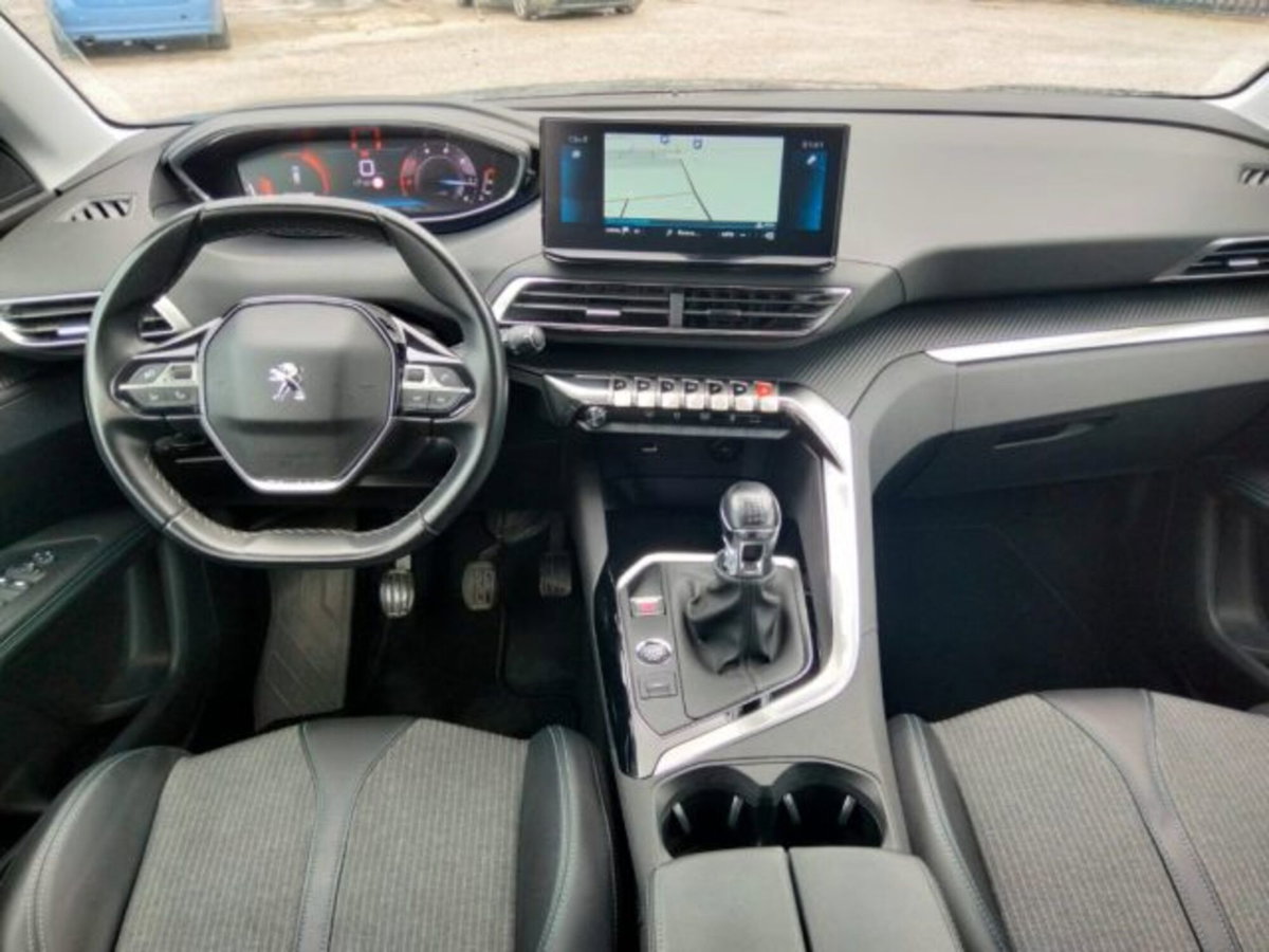 Peugeot 3008 BlueHDi 130 S&S Allure Pack (5)