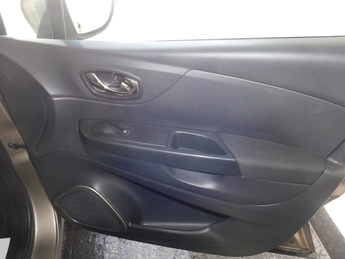 Renault Captur 1.5 dCi 8V 90 CV Start&Stop Wave (20)