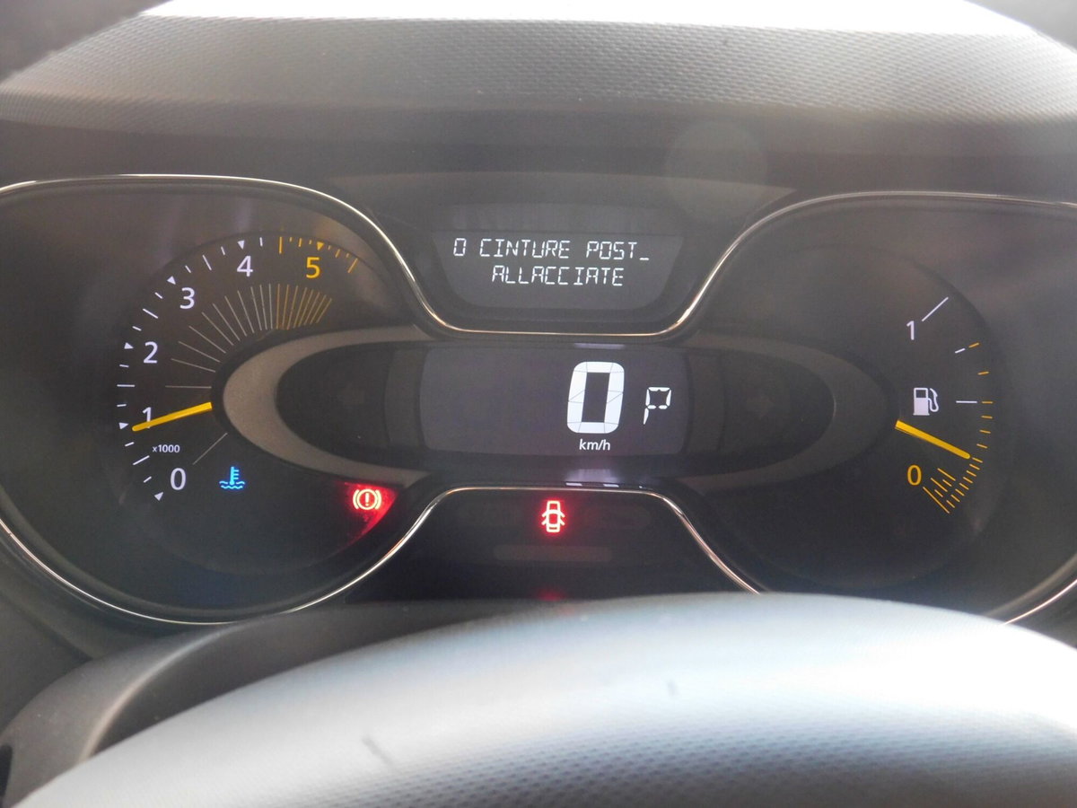 Renault Captur 1.5 dCi 8V 90 CV Start&Stop Wave (9)