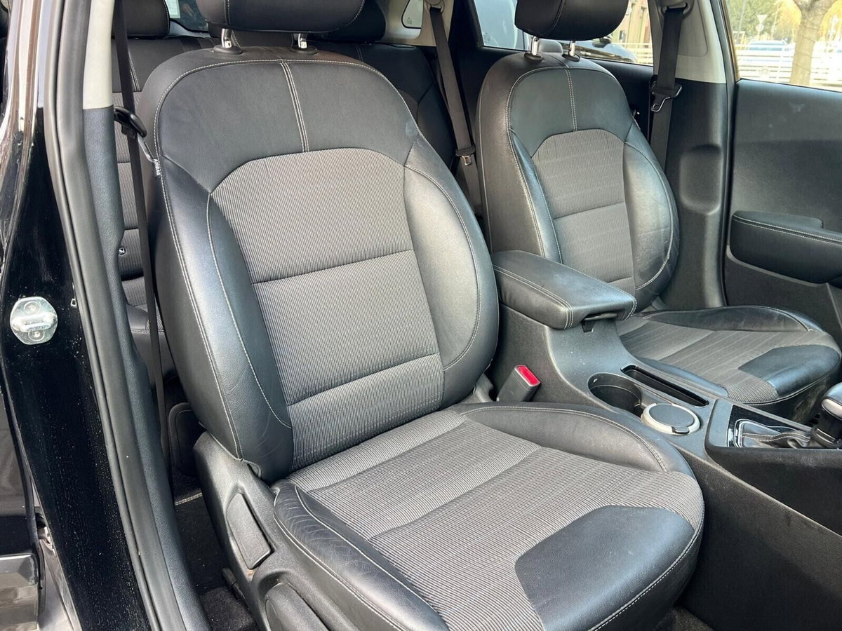 Kia Niro 1.6 GDi DCT HEV Energy (17)
