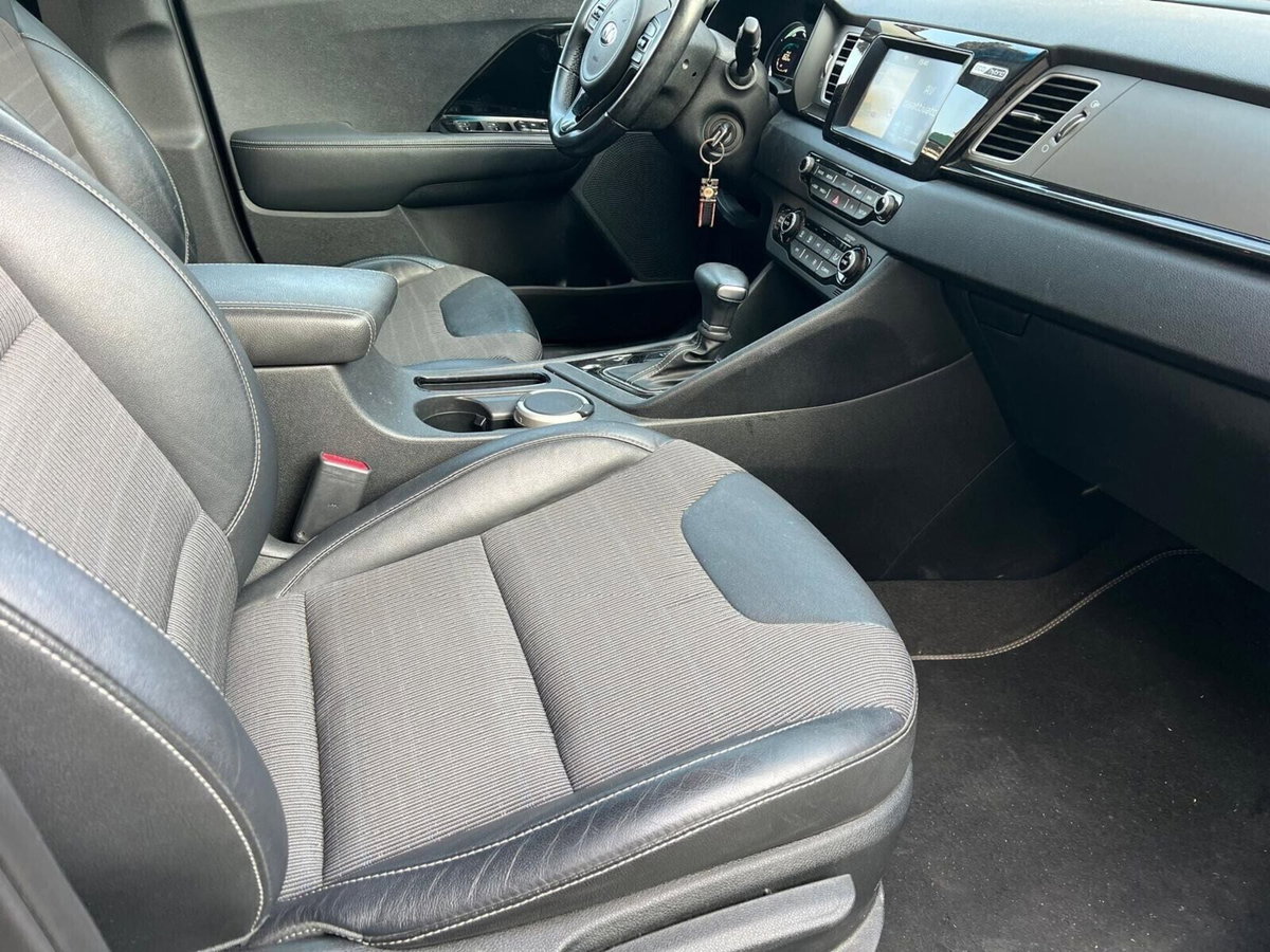 Kia Niro 1.6 GDi DCT HEV Energy (19)