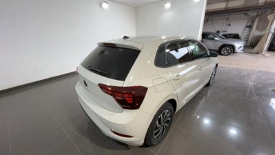 Volkswagen Polo 1.0 tsi Edition 95cv (2)