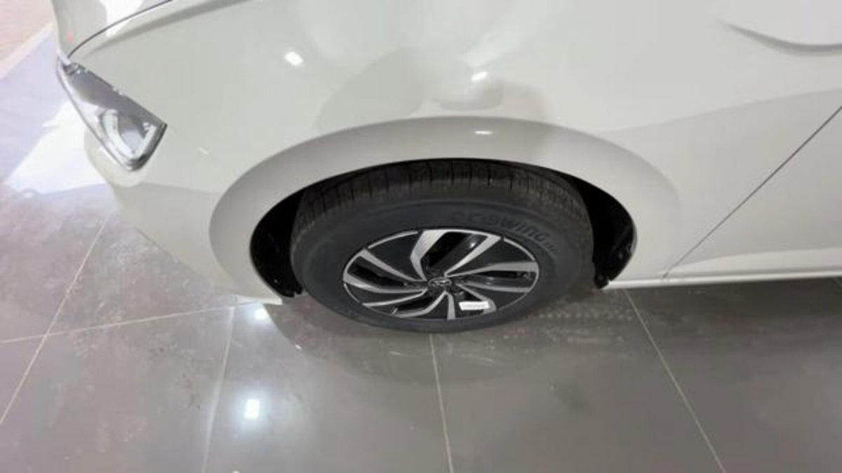 Volkswagen Polo 1.0 tsi Edition 95cv (6)