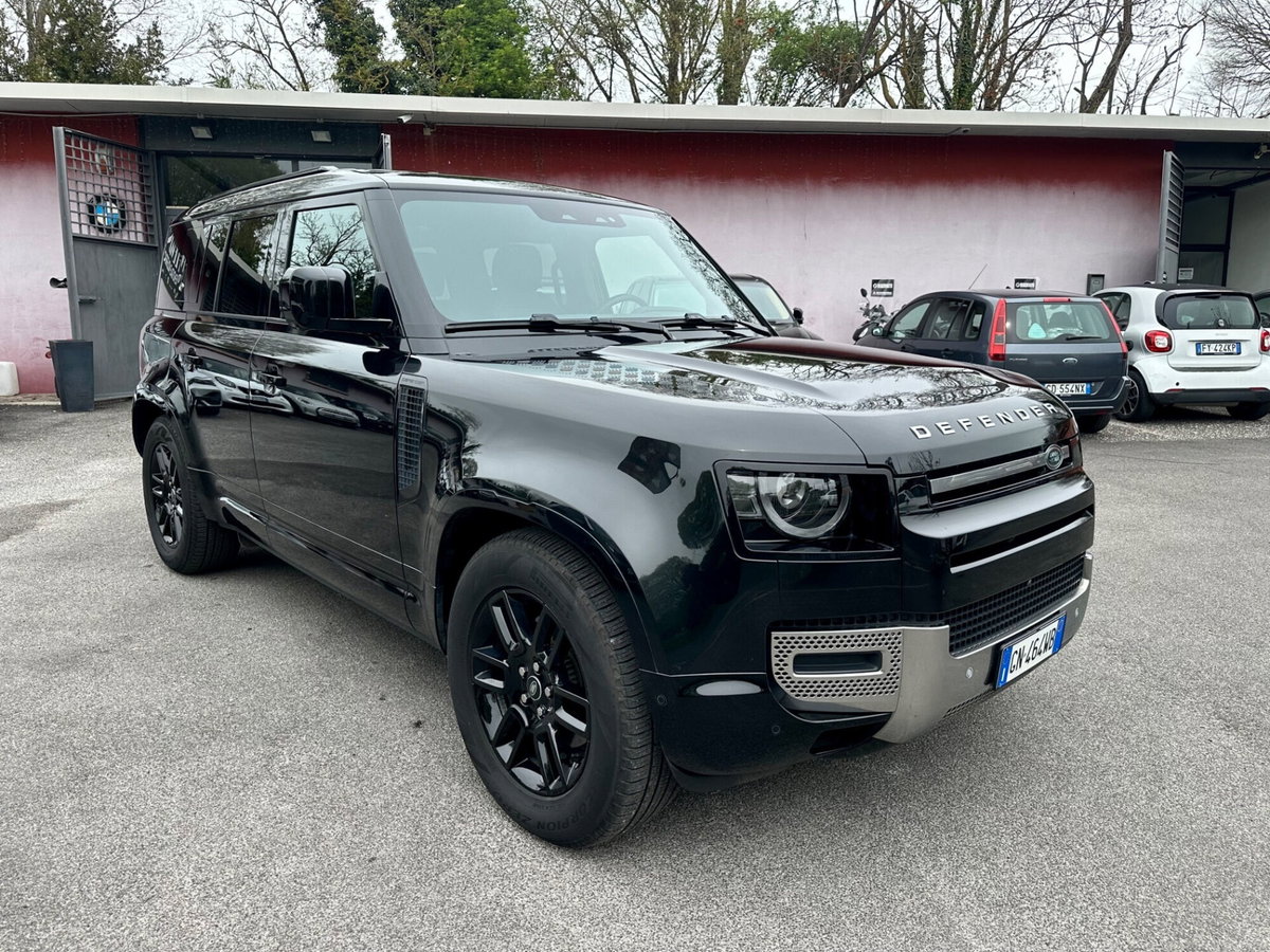 Land Rover Defender 110 3.0d i6 mhev X-Dynamic SE awd 200cv auto (18)