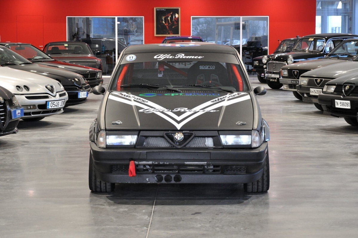 Alfa Romeo 75 2.0i Twin Spark (2)