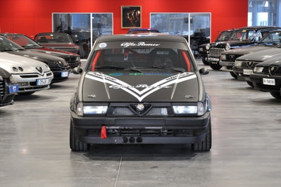 Alfa Romeo 75 2.0i Twin Spark (2)