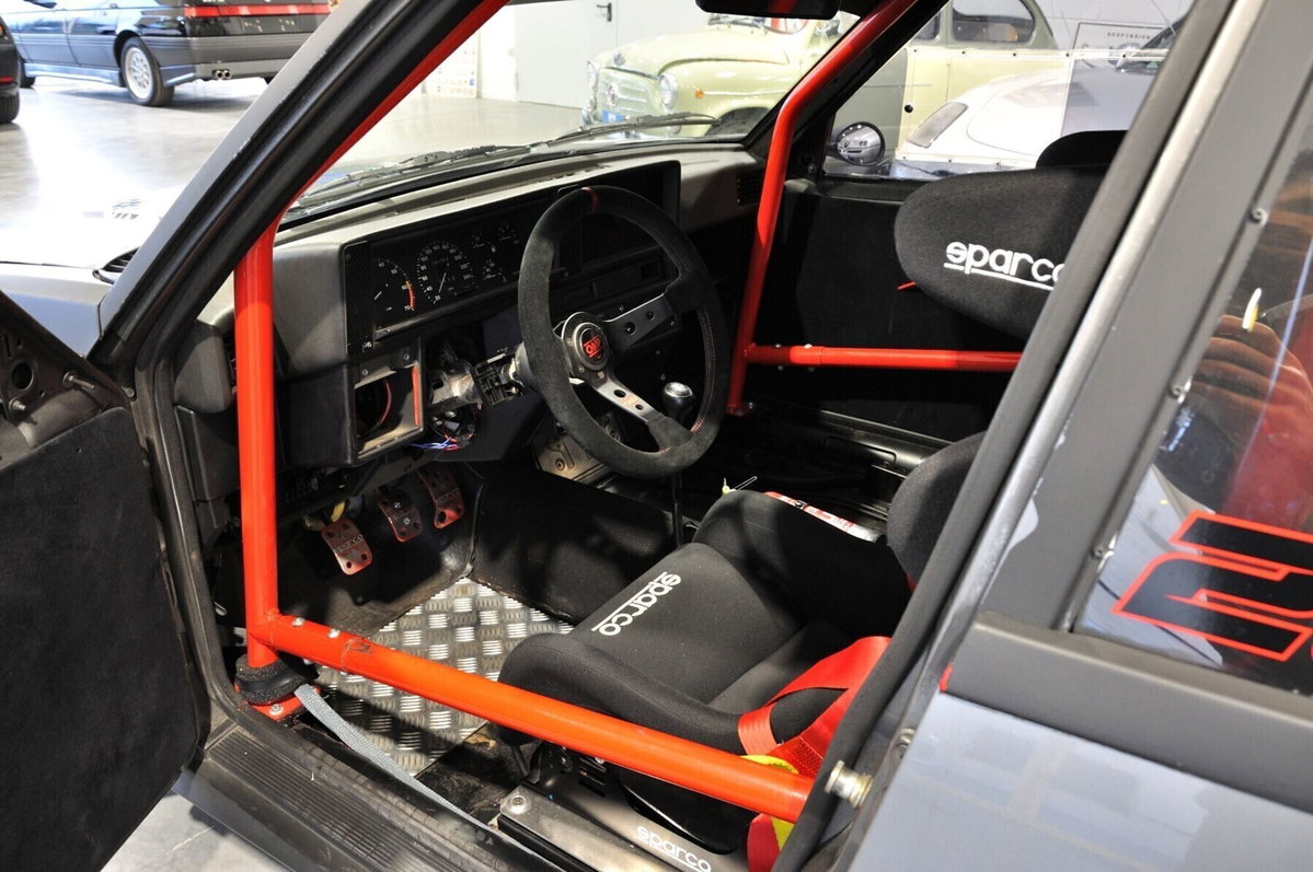 Alfa Romeo 75 2.0i Twin Spark (13)
