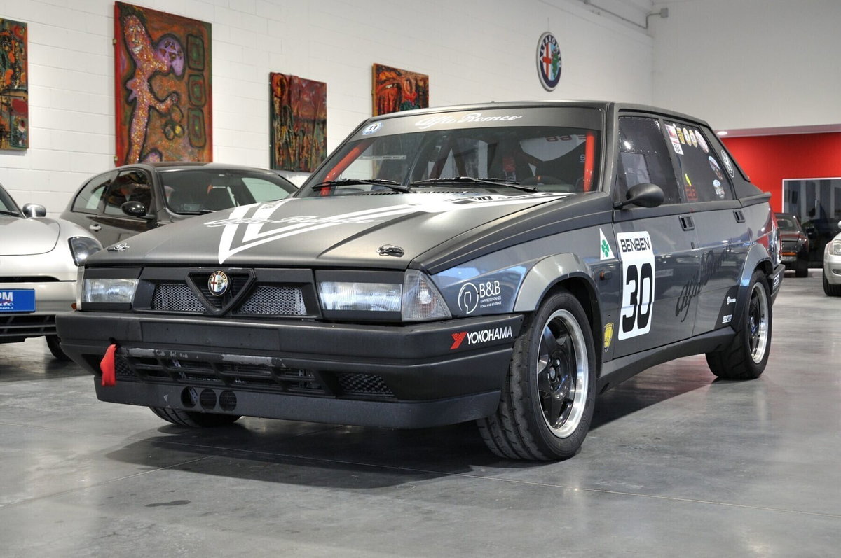 Alfa Romeo 75 2.0i Twin Spark (20)