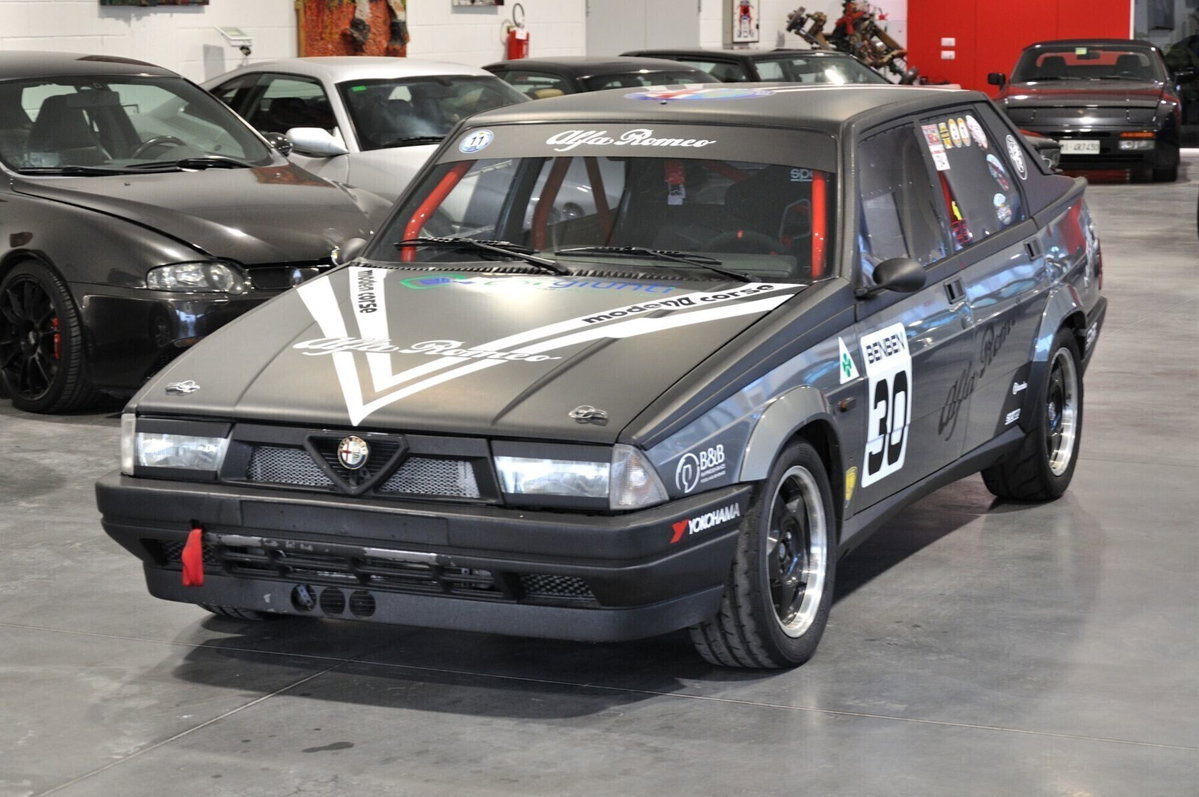 Alfa Romeo 75 2.0i Twin Spark (3)