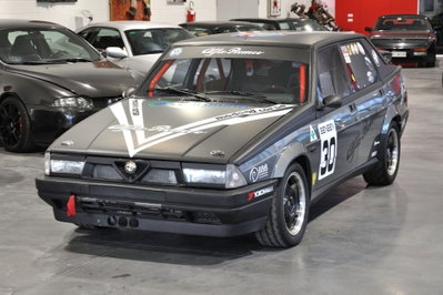 Alfa Romeo 75 2.0i Twin Spark (3)