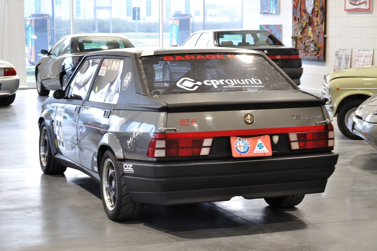 Alfa Romeo 75 2.0i Twin Spark (4)