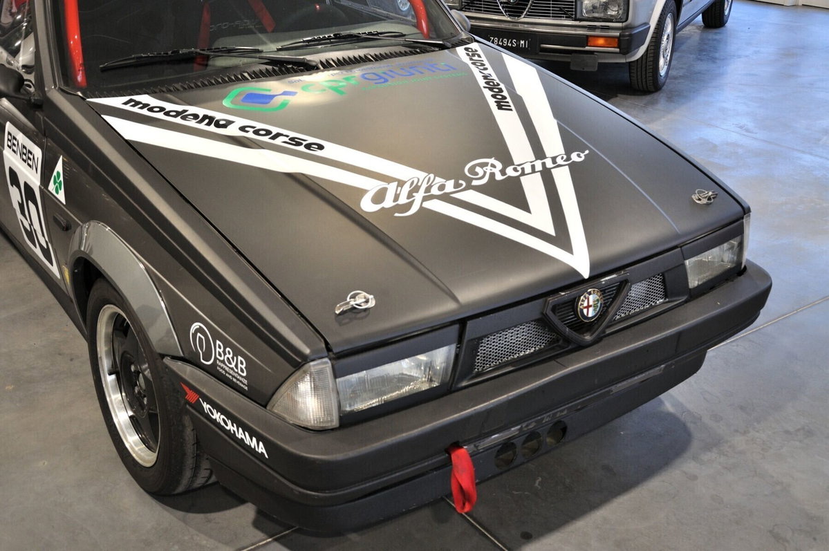 Alfa Romeo 75 2.0i Twin Spark (7)