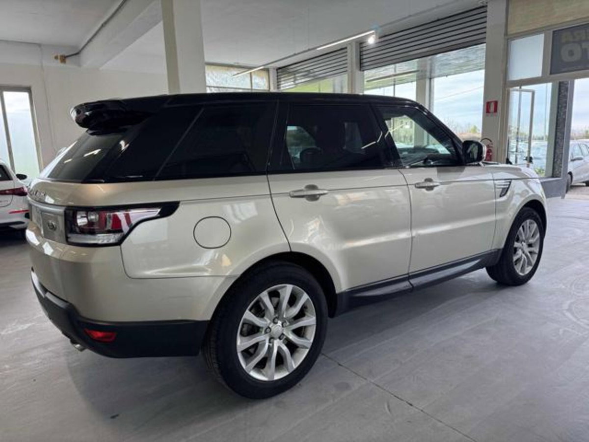 Land Rover Range Rover Sport 3.0 TDV6 HSE Dynamic (10)