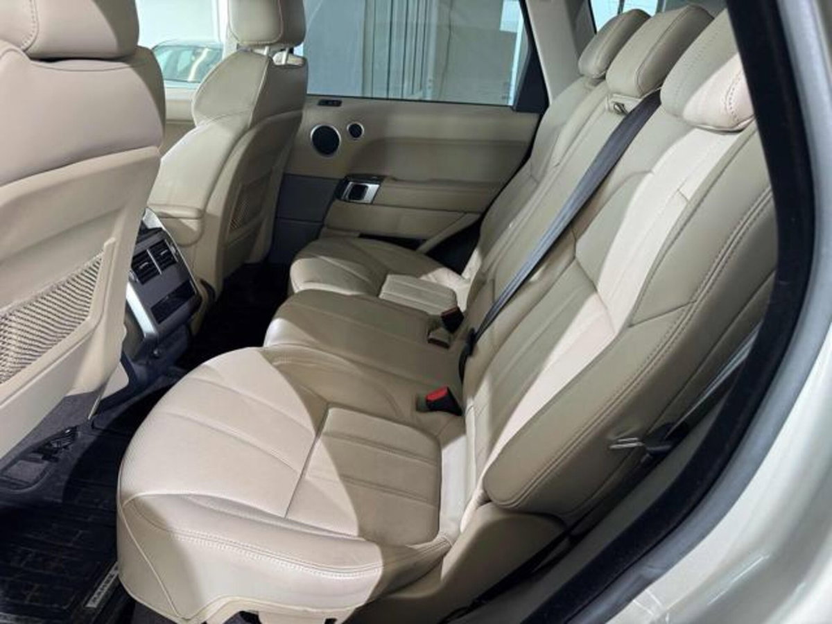 Land Rover Range Rover Sport 3.0 TDV6 HSE Dynamic (15)