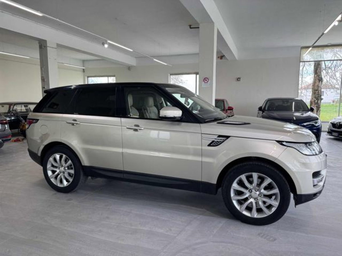 Land Rover Range Rover Sport 3.0 TDV6 HSE Dynamic (9)