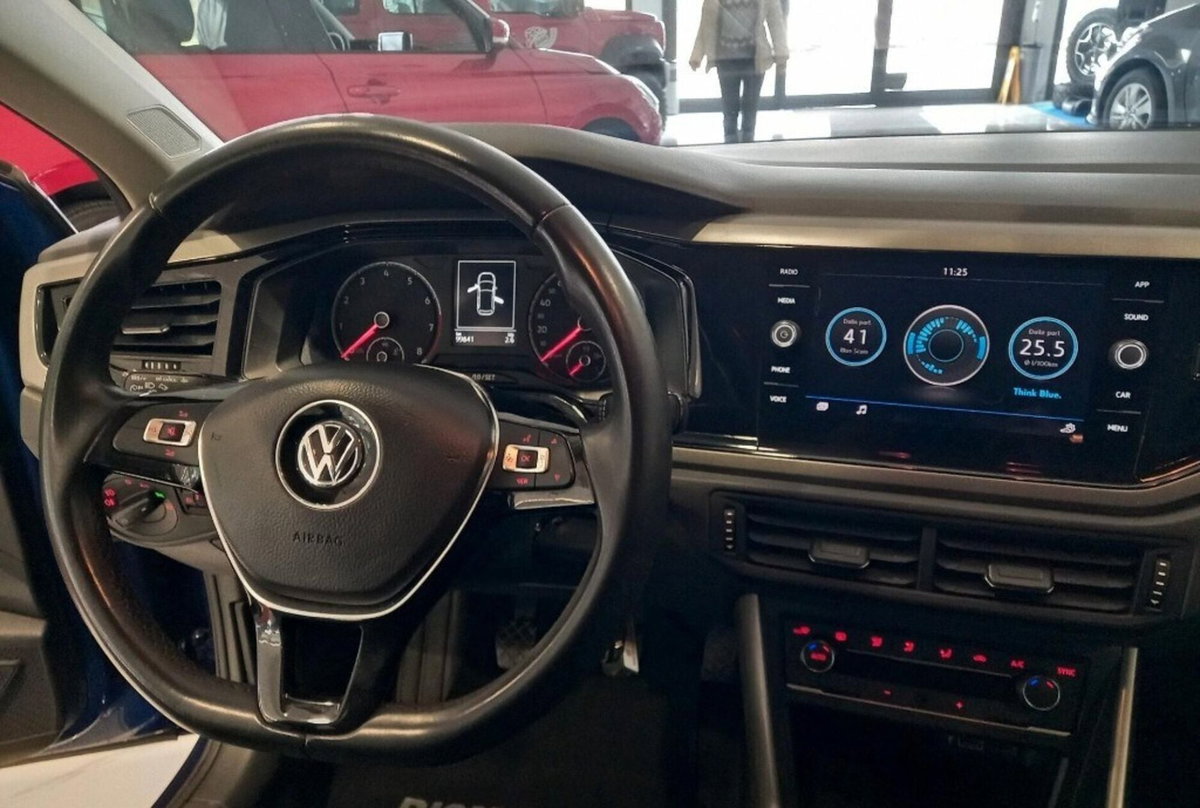 Volkswagen Polo 1.0 EVO 5p. Trendline BlueMotion Technology (16)
