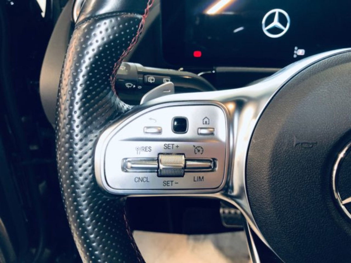 Mercedes-Benz GLA SUV 200 d Automatic Premium (12)