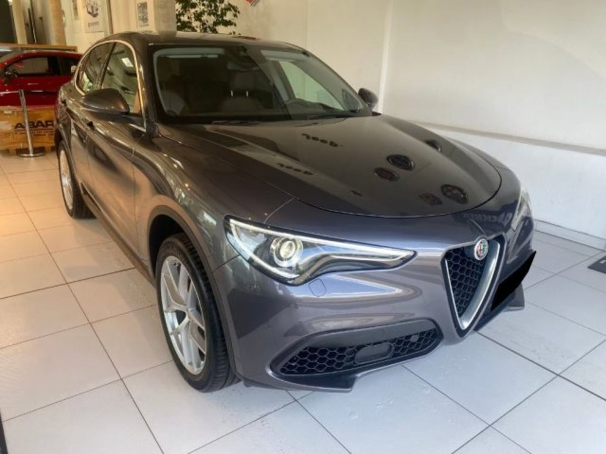Alfa Romeo Stelvio Stelvio 2.0 Turbo 200 CV AT8 Q4 Super Business (3)