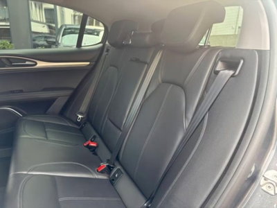 Alfa Romeo Stelvio Stelvio 2.0 Turbo 200 CV AT8 Q4 Super Business (17)