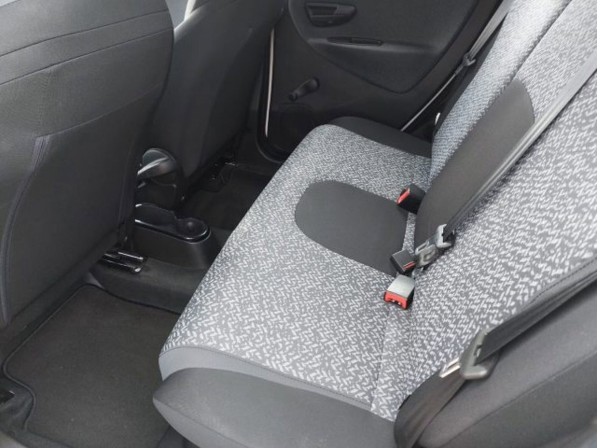 Lancia Ypsilon 1.0 FireFly 5 porte S&S Hybrid Ecochic Silver (8)