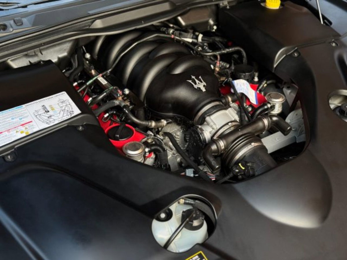 Maserati Granturismo GranTurismo 4.7 V8 Sport (15)