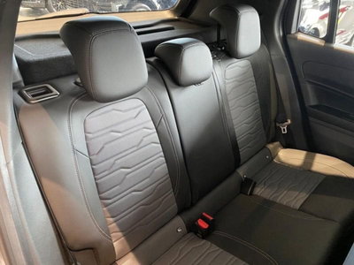 Jeep Avenger 1.2 turbo e-hybrid mhev Upland 4xe 145cv edct6 (10)