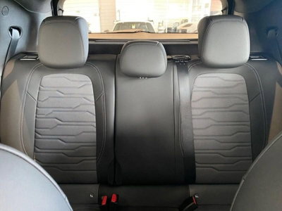 Jeep Avenger 1.2 turbo e-hybrid mhev Upland 4xe 145cv edct6 (14)