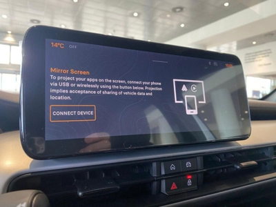 Jeep Avenger 1.2 turbo e-hybrid mhev Upland 4xe 145cv edct6 (16)