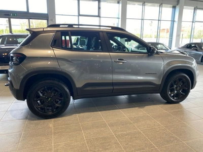 Jeep Avenger 1.2 turbo e-hybrid mhev Upland 4xe 145cv edct6 (4)