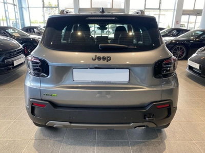Jeep Avenger 1.2 turbo e-hybrid mhev Upland 4xe 145cv edct6 (7)