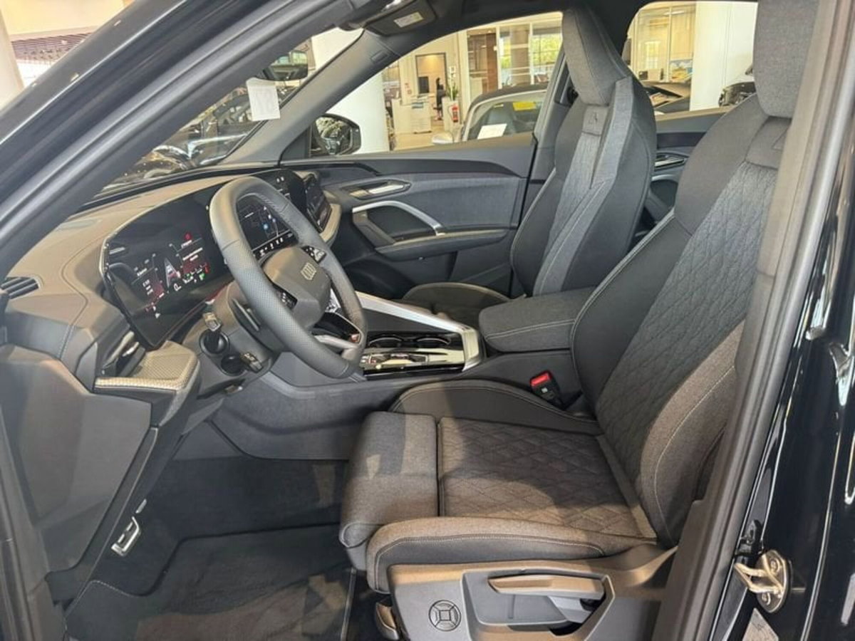 Audi Q5 Sportback 2.0 tdi mhev+ Launch Edition S line quattro 204cv s-tronic (11)