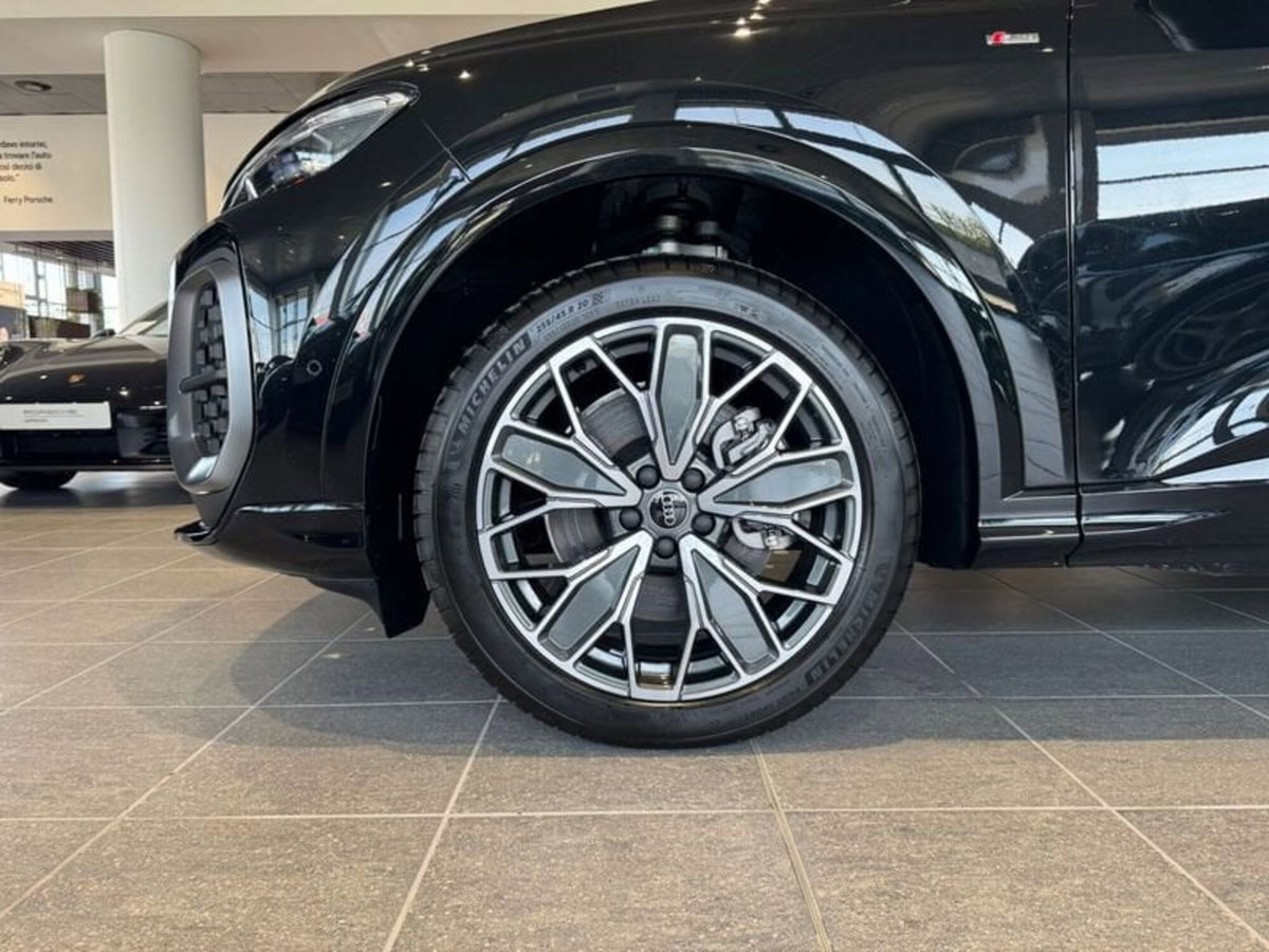 Audi Q5 Sportback 2.0 tdi mhev+ Launch Edition S line quattro 204cv s-tronic (9)