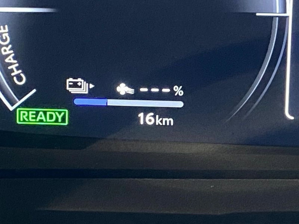 Toyota Toyota C-HR 2.0 phev Trend fwd e-cvt (17)
