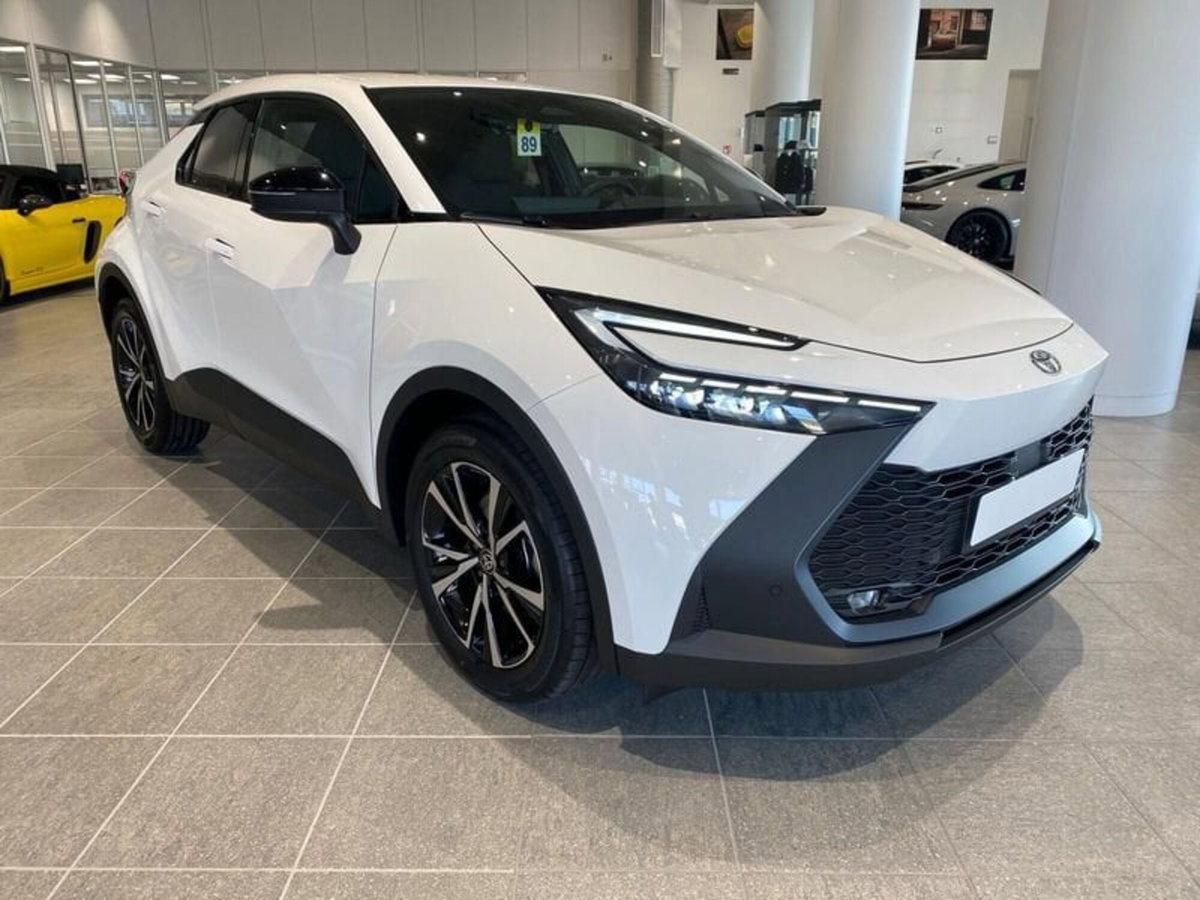Toyota Toyota C-HR 2.0 phev Trend fwd e-cvt (4)