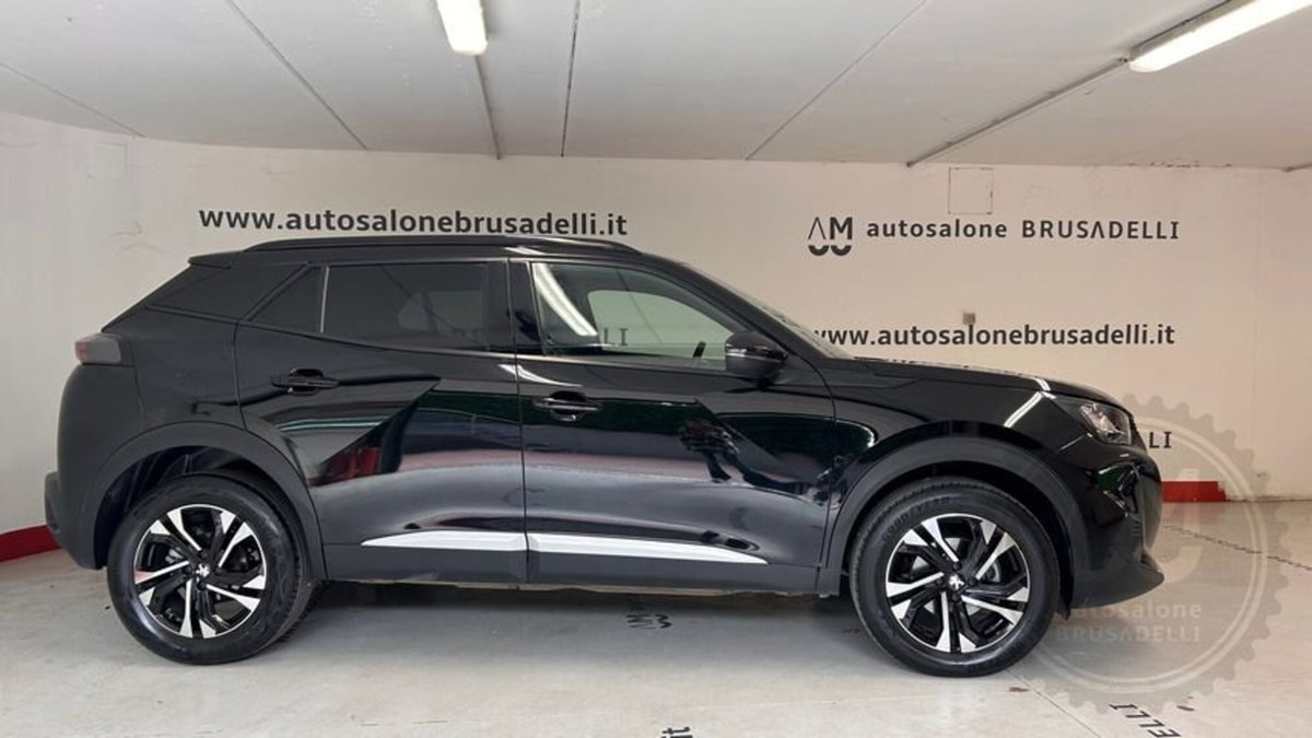 Peugeot 2008 1.2 puretech Active s&s 100cv (3)