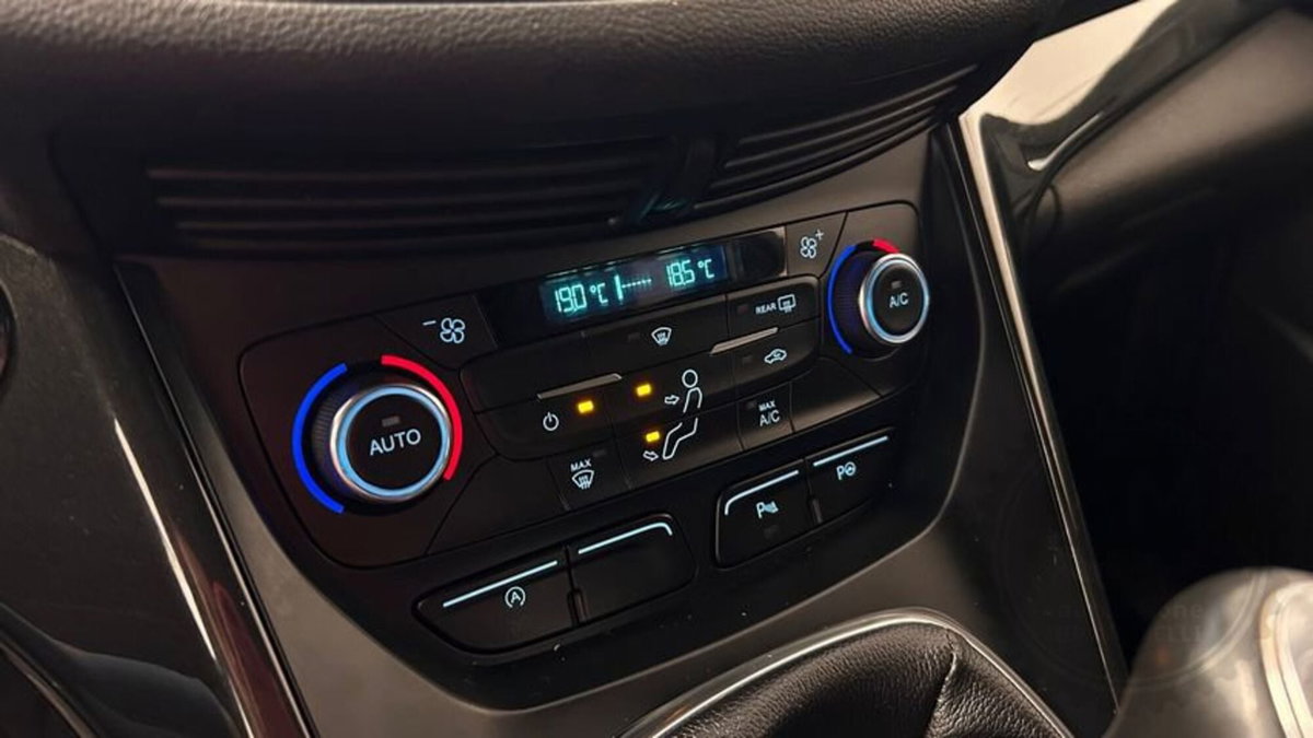 Ford Kuga 1.5 EcoBoost 120 CV S&S 2WD ST-Line (13)