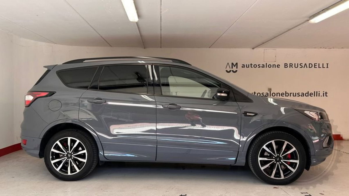 Ford Kuga 1.5 EcoBoost 120 CV S&S 2WD ST-Line (3)