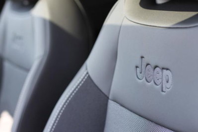 Jeep Avenger 1.2 turbo Summit fwd 100cv (19)